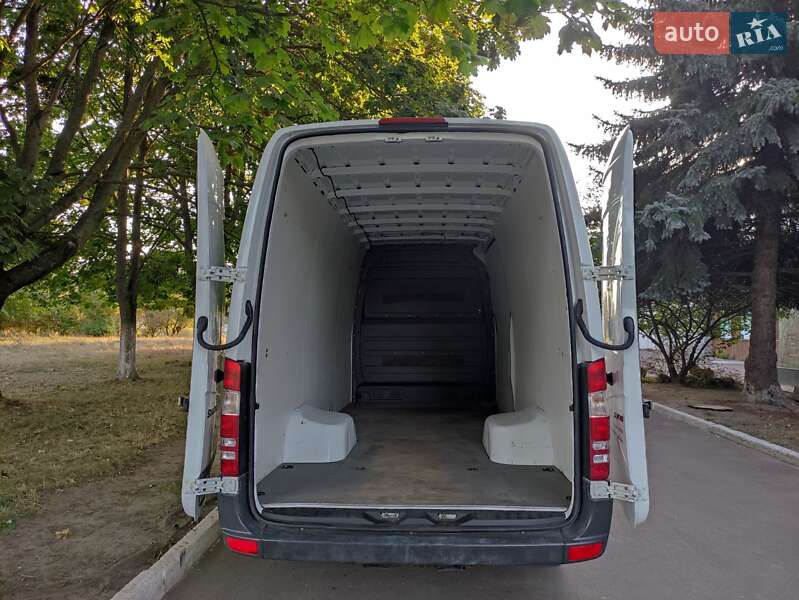 Грузовой фургон Mercedes-Benz Sprinter 2011 в Ровно