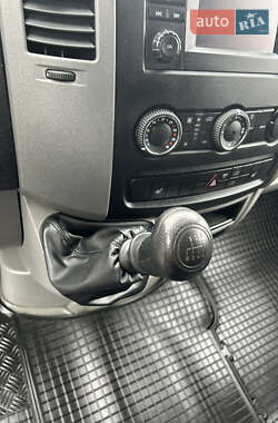 Грузовой фургон Mercedes-Benz Sprinter 2017 в 