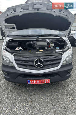 Грузовой фургон Mercedes-Benz Sprinter 2017 в 