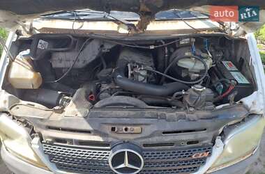 Грузовой фургон Mercedes-Benz Sprinter 2005 в 
