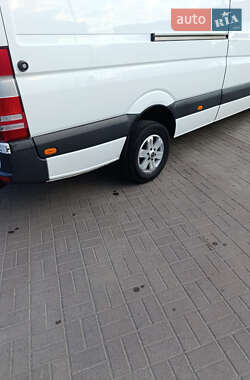 Грузовой фургон Mercedes-Benz Sprinter 2018 в 