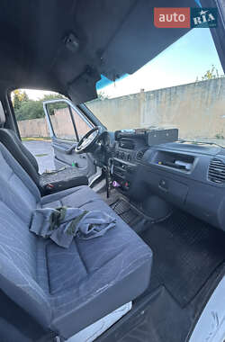 Грузовой фургон Mercedes-Benz Sprinter 2000 в 