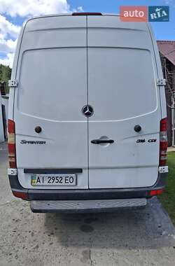 Грузовой фургон Mercedes-Benz Sprinter 2011 в 