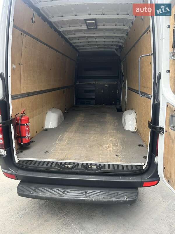 Грузовой фургон Mercedes-Benz Sprinter 2011 в Бучаче