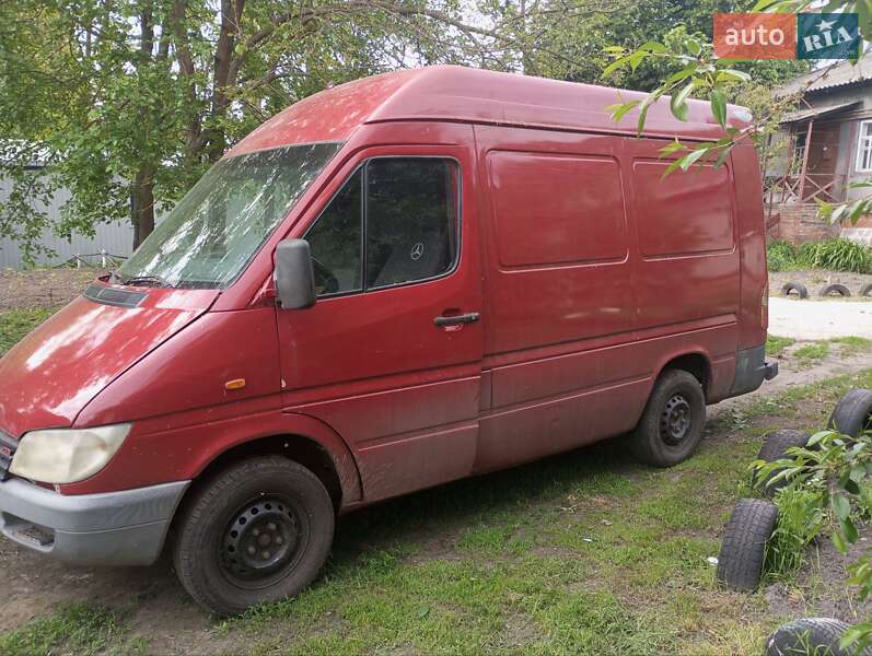 Грузовой фургон Mercedes-Benz Sprinter 2002 в Конотопе