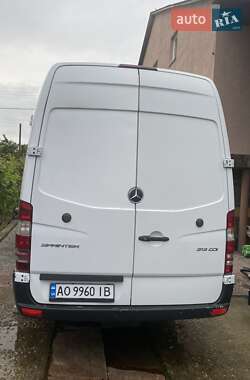 Грузовой фургон Mercedes-Benz Sprinter 2014 в 