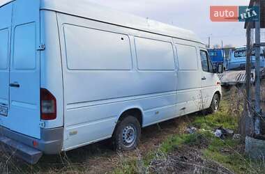 Грузовой фургон Mercedes-Benz Sprinter 2004 в 