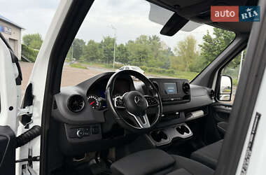 Грузопассажирский фургон Mercedes-Benz Sprinter 2021 в 