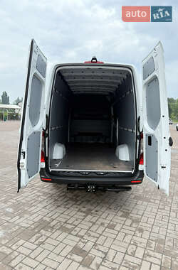 Грузопассажирский фургон Mercedes-Benz Sprinter 2021 в 
