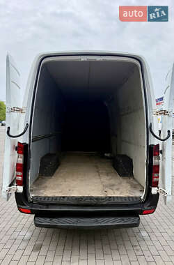 Грузовой фургон Mercedes-Benz Sprinter 2007 в 