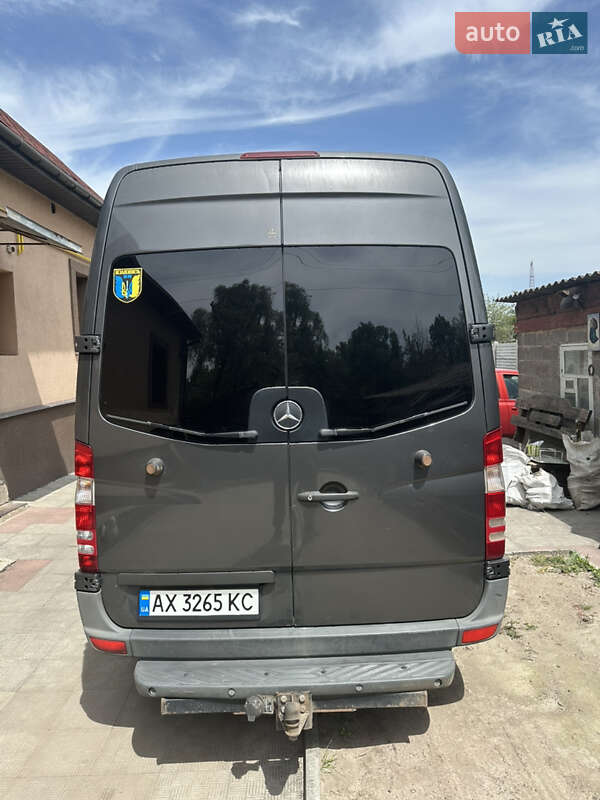 Вантажопасажирський фургон Mercedes-Benz Sprinter 2010 в Харкові