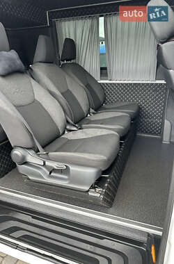Грузопассажирский фургон Mercedes-Benz Sprinter 2019 в 