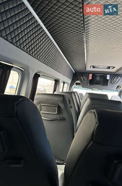 Мікроавтобус Mercedes-Benz Sprinter 2011 в 
