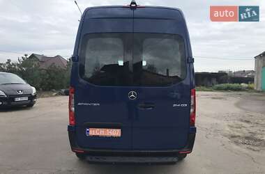 Грузовой фургон Mercedes-Benz Sprinter 2018 в 