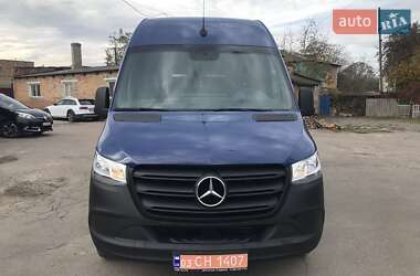 Грузовой фургон Mercedes-Benz Sprinter 2018 в 