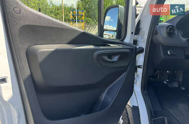 Грузовой фургон Mercedes-Benz Sprinter 2020 в 