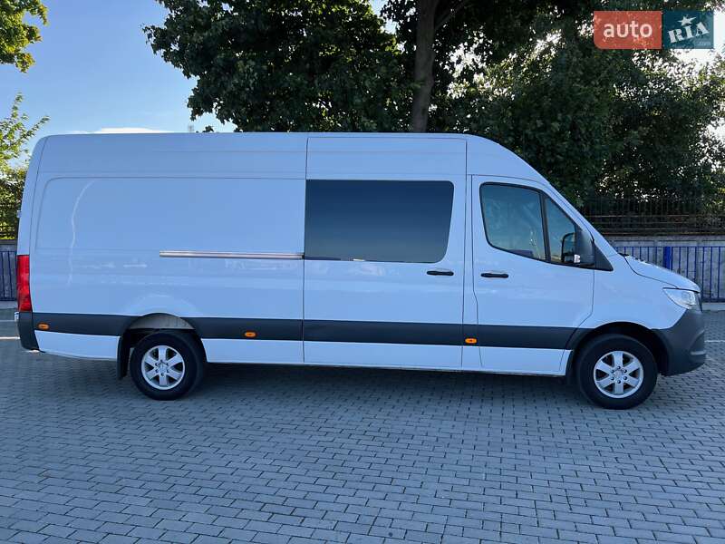 Вантажопасажирський фургон Mercedes-Benz Sprinter 2019 в Тернополі