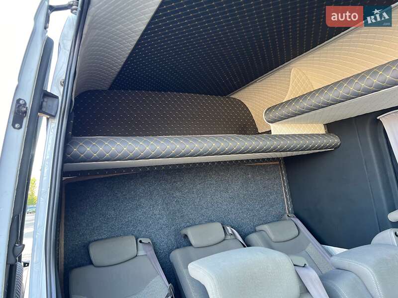 Вантажопасажирський фургон Mercedes-Benz Sprinter 2019 в Тернополі