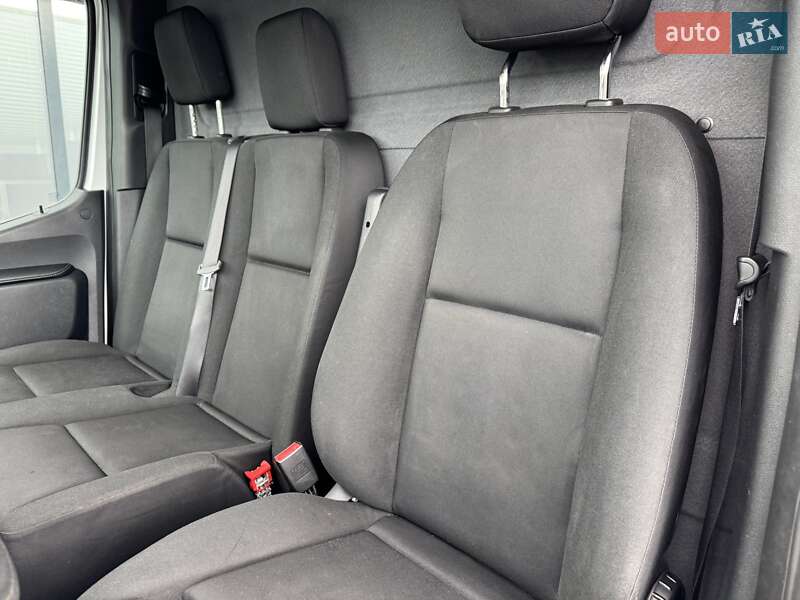 Вантажний фургон Mercedes-Benz Sprinter 2018 в Рівному