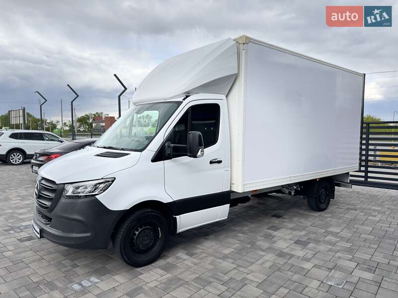 Вантажний фургон Mercedes-Benz Sprinter 2018 в Рівному