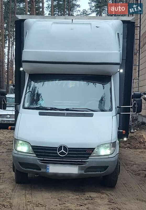 Грузовой фургон Mercedes-Benz Sprinter 2001 в 