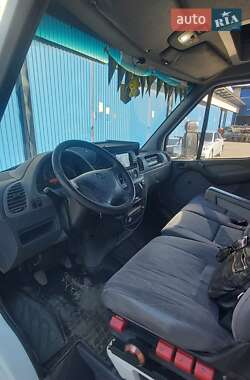 Грузовой фургон Mercedes-Benz Sprinter 2001 в 