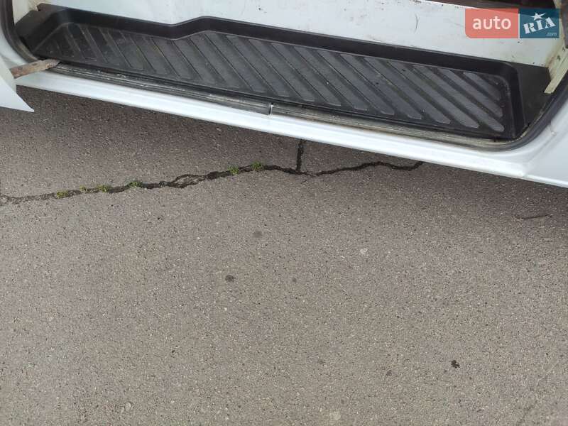 Грузовой фургон Mercedes-Benz Sprinter 2005 в Ровно