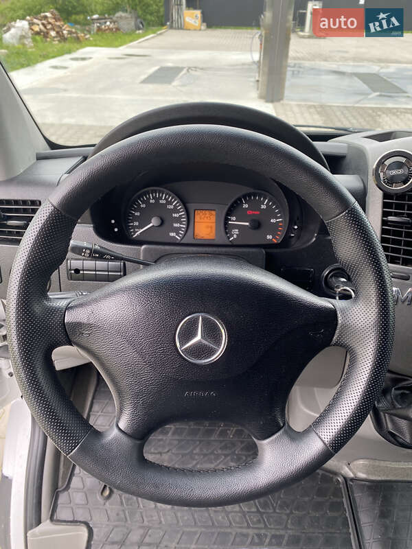 Микроавтобус Mercedes-Benz Sprinter 2016 в Львове фото 6 Микроавтобус Mercedes-Benz Sprinter 2016 в Львове