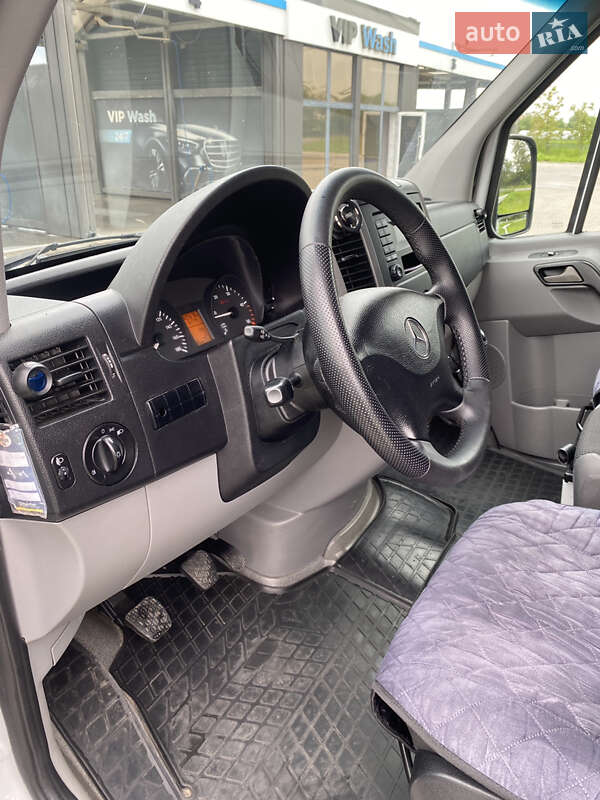 Микроавтобус Mercedes-Benz Sprinter 2016 в Львове фото 11 Микроавтобус Mercedes-Benz Sprinter 2016 в Львове