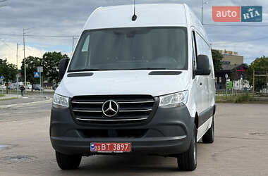 Вантажний фургон Mercedes-Benz Sprinter 2021 в 