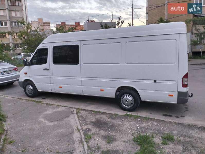 Mercedes-Benz Sprinter 2005