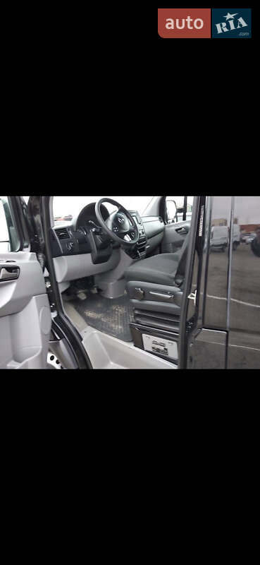 Вантажний фургон Mercedes-Benz Sprinter 2015 в Сваляві