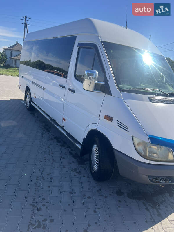 Mercedes-Benz Sprinter 2005