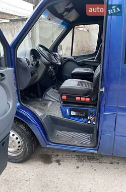 Эвакуатор Mercedes-Benz Sprinter 2001 в 
