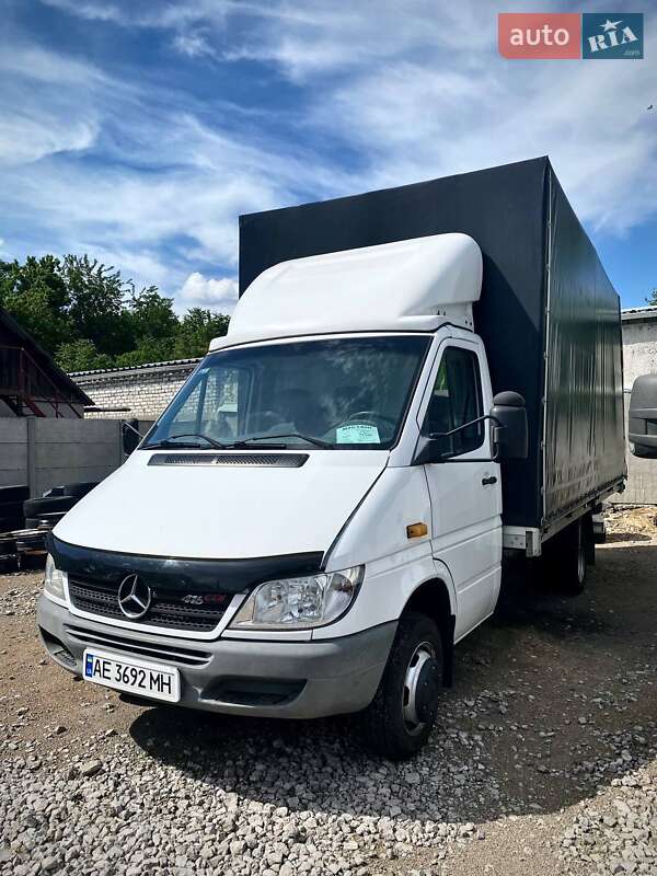 Mercedes-Benz Sprinter 2005
