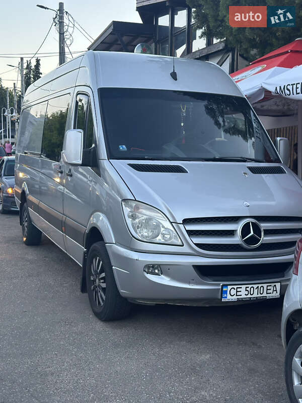 Mercedes-Benz Sprinter 2012