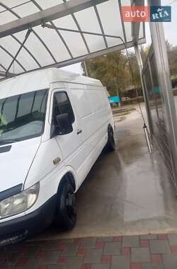 Грузовой фургон Mercedes-Benz Sprinter 2001 в 