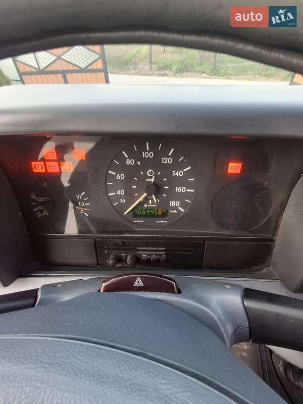 Грузопассажирский фургон Mercedes-Benz Sprinter 1999 в Романковцах