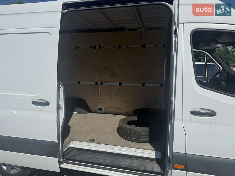 Грузовой фургон Mercedes-Benz Sprinter 2018 в Хмельницком