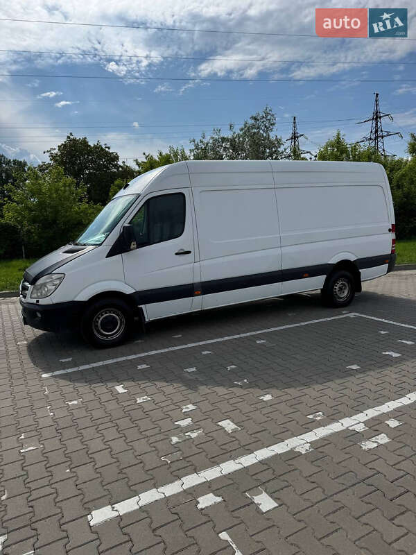 Грузовой фургон Mercedes-Benz Sprinter 2007 в Черновцах