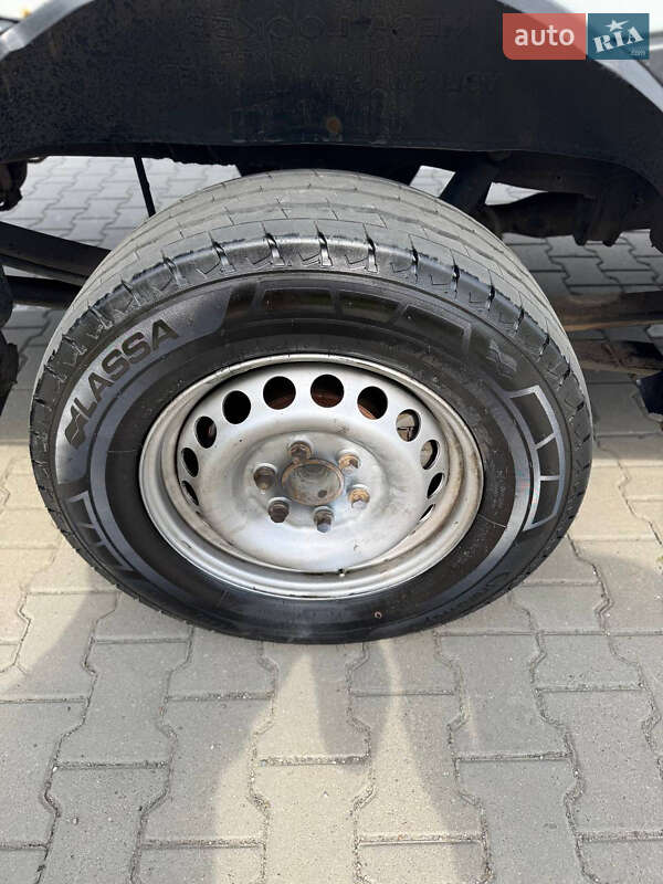 Грузовой фургон Mercedes-Benz Sprinter 2007 в Черновцах
