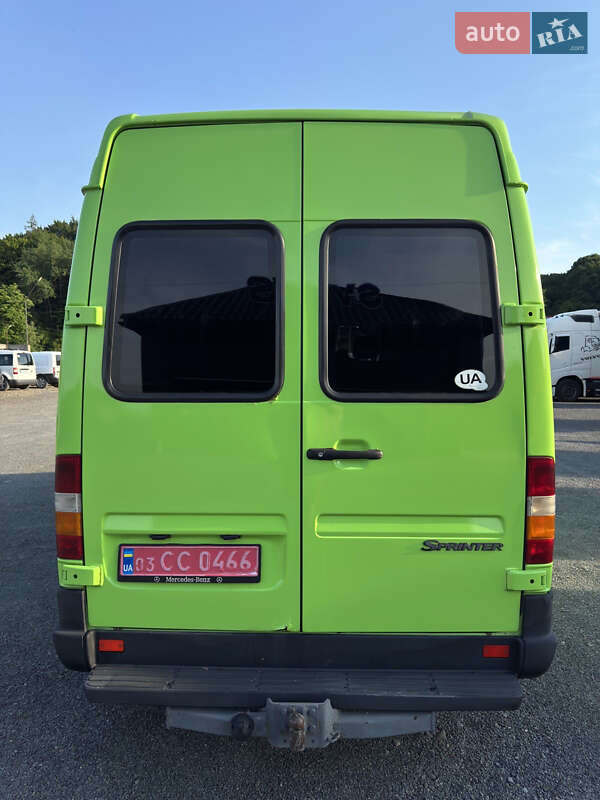 Микроавтобус Mercedes-Benz Sprinter 2000 в Иршаве