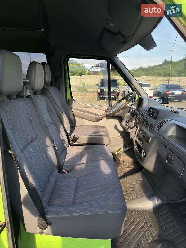 Микроавтобус Mercedes-Benz Sprinter 2000 в Иршаве