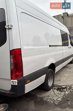 Грузовой фургон Mercedes-Benz Sprinter 2020 в 