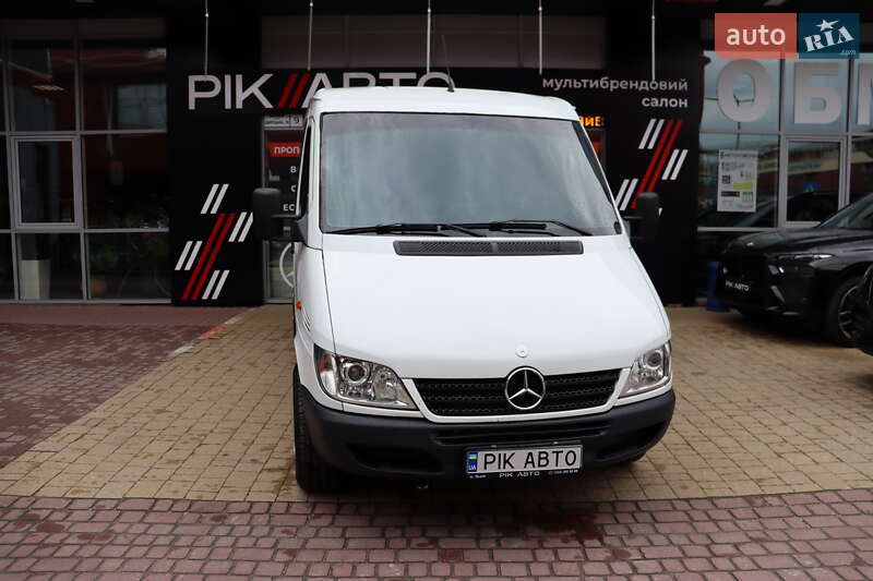 Микроавтобус Mercedes-Benz Sprinter 2005 в 