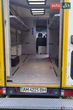 Грузовой фургон Mercedes-Benz Sprinter 2001 в 