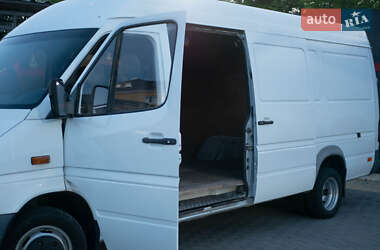 Вантажний фургон Mercedes-Benz Sprinter 2005 в 