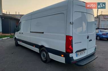 Грузовой фургон Mercedes-Benz Sprinter 2019 в 