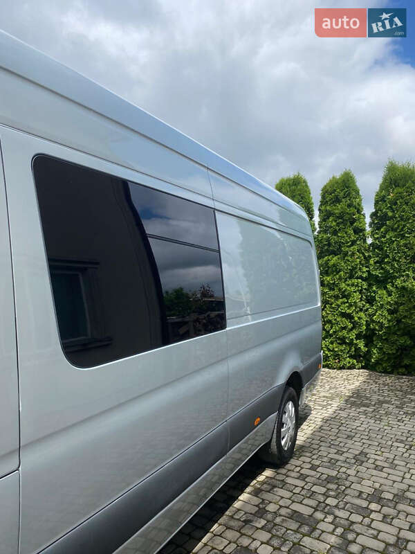 Грузовой фургон Mercedes-Benz Sprinter 2019 в Новоселице