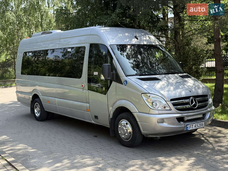 Туристичний / Міжміський автобус Mercedes-Benz Sprinter 2013 в 